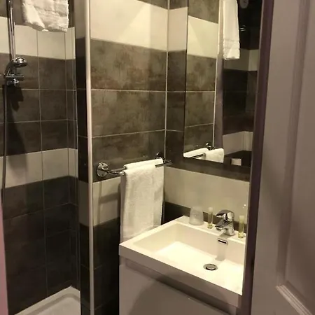 Providence Apart Apartman *